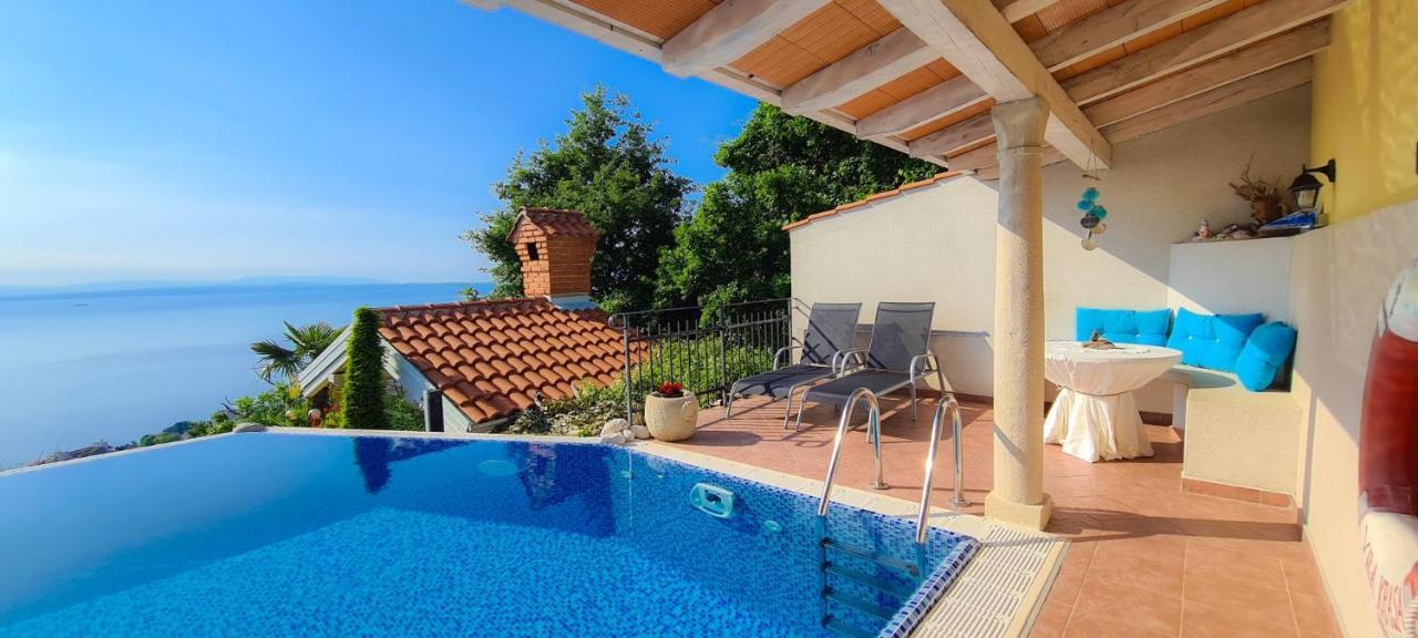 Apartments Villa Krasa Laurana Esterno foto